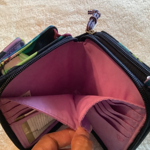 SoldVera Bradley RFID Lighten Up All In One Wallet - Picture 12 of 12